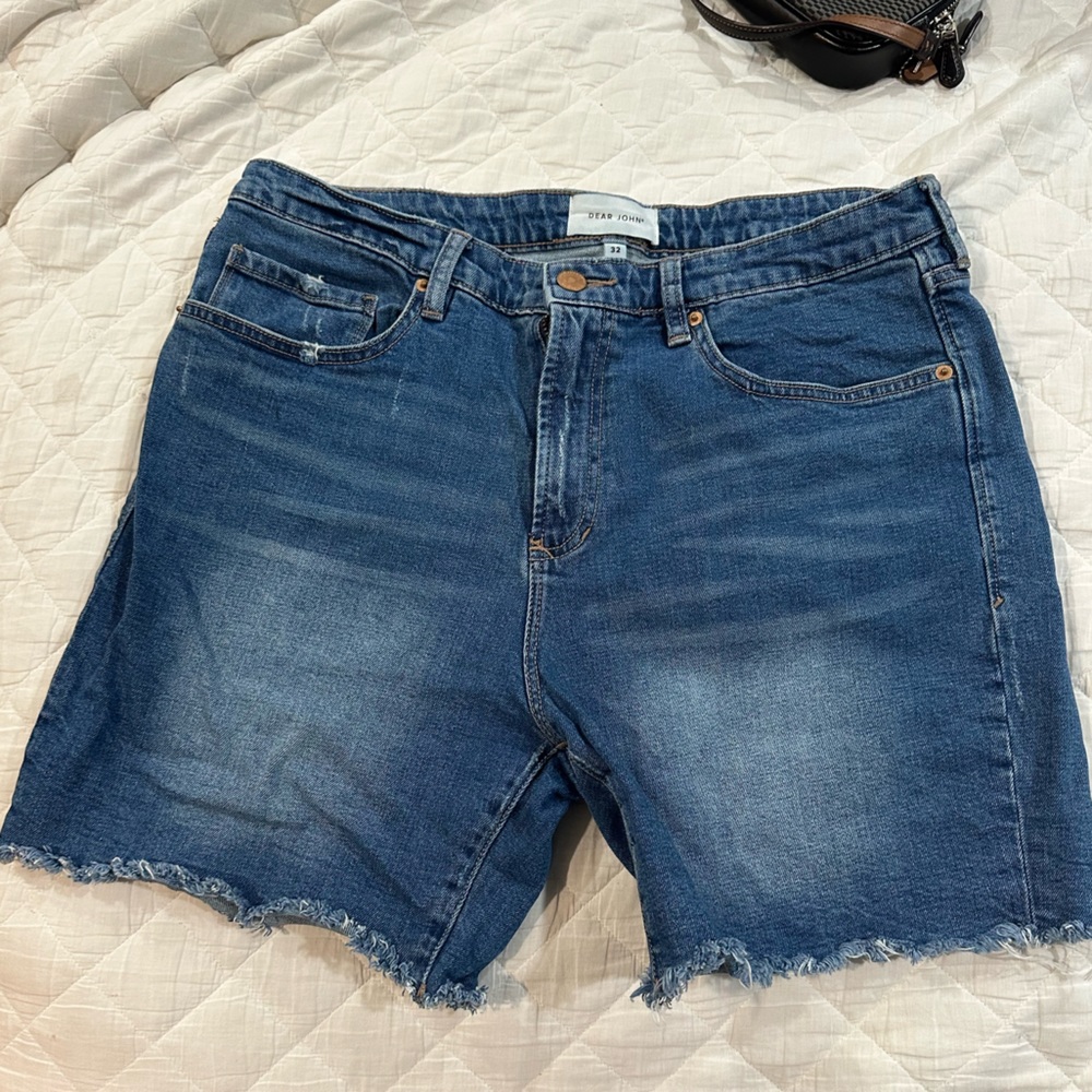 Dear john women’s jean shorts size 32